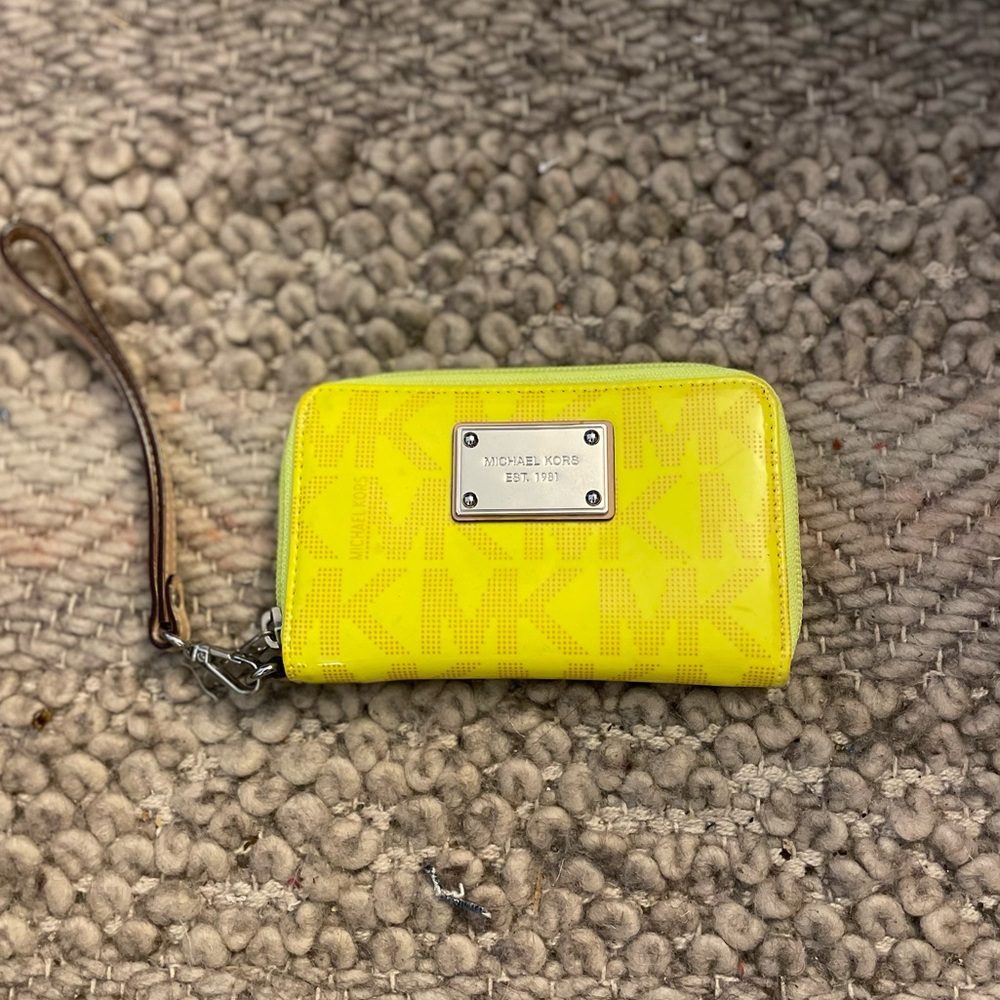 Michael Kors Lime Green Multifunctional Phone Case
